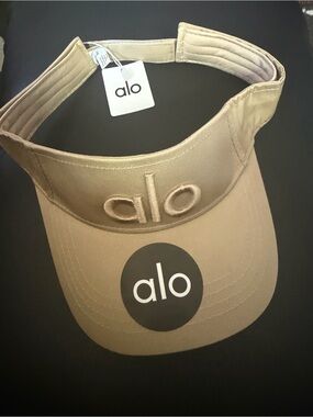 ALO Yoga | Accessories | Alo Yoga Cool Skies Beanie Ivory | Poshmark
